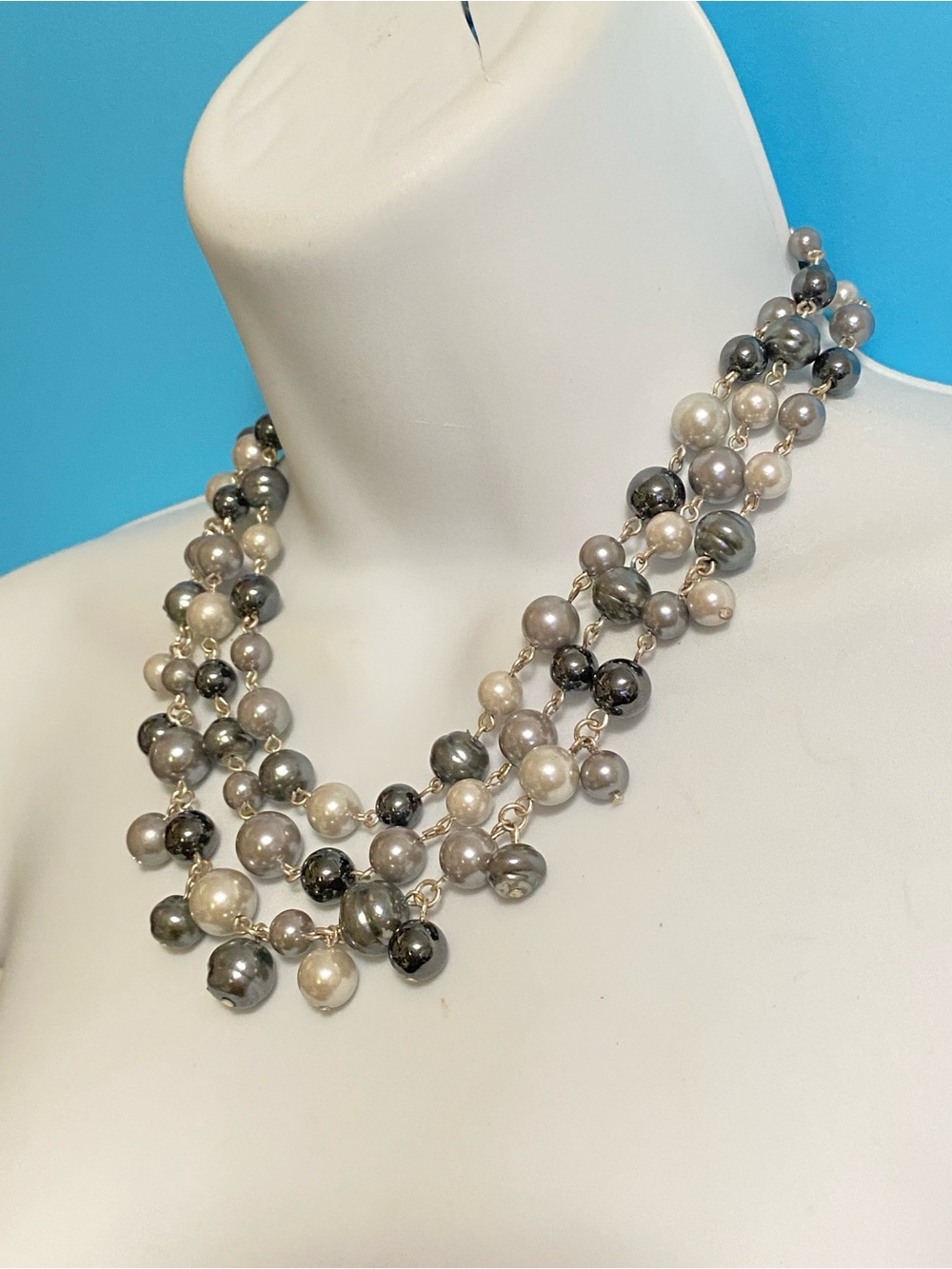Triple Strand Pearl & Glass Beads Necklace Shades Of Gray